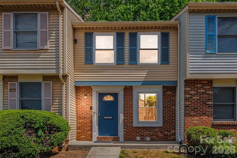 7609 Holly Grove Court