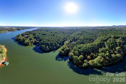 2049 Compass Court active home in Paradise Harbor, Connelly Springs, NC