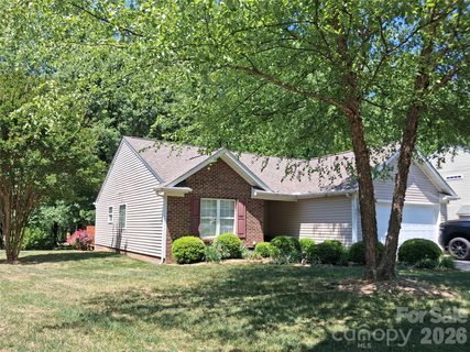 207 Woodlynn Drive sold home in Coulwood, Charlotte, NC