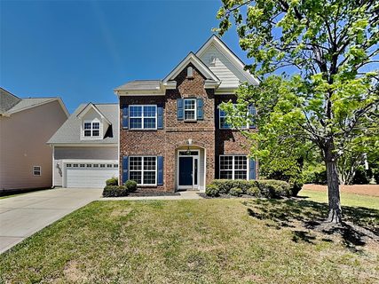 11206 Scottsman Trace Drive active home in Kingsbridge, Charlotte, NC