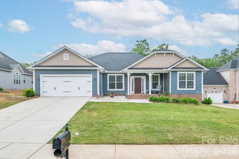 207 Vanderbilt Boulevard sold home in Locust Valley, Locust, NC