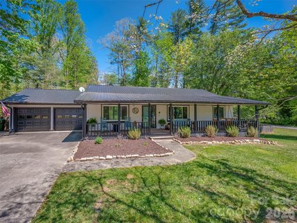 109 Scarlet Drive sold home in Wildwood, Fletcher, NC