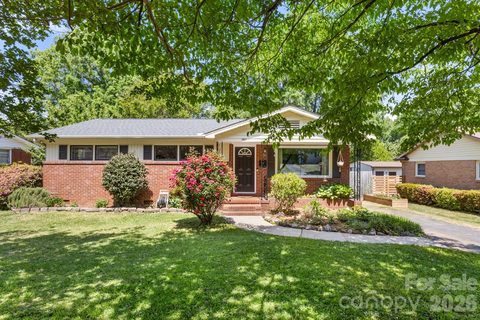 1527 Woodhill Lane sold home in Sheffield Park, Charlotte, NC