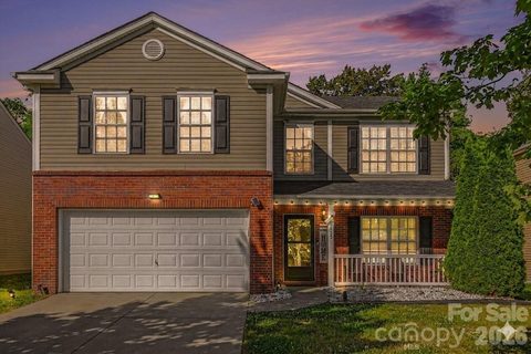 9423 Swallow Tail Lane active home in Asbury Place, Charlotte, NC