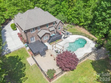 A home in Shady Oaks
