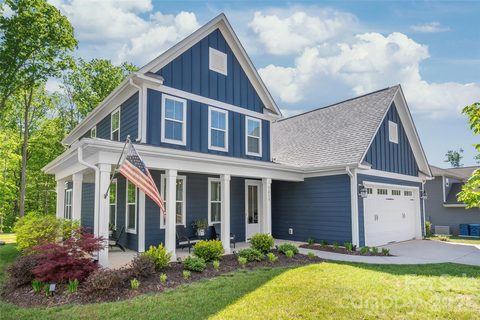 3213 Timber Run Lane active home in Wynswept, Maiden, NC