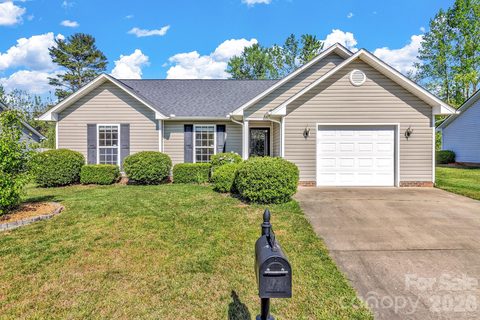 58 S Sunberry Trail active home in Livingston Farms, Fletcher, NC