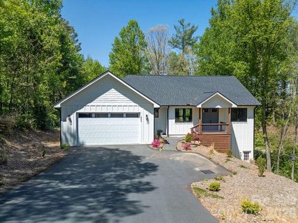 Homes in High Ridge, Mills River