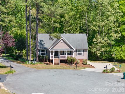 441 Carriage Lane sold home in Swicegood Farms, Linwood, NC
