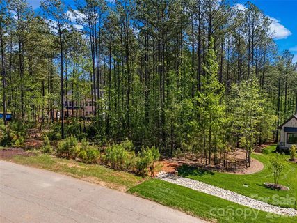 6121 Chimney Bluff Road active lot in Riverchase Estates, Lancaster, SC