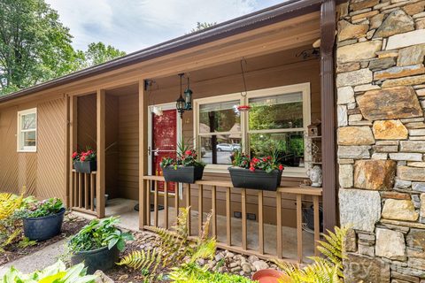 Homes in Pencross Estates, Etowah