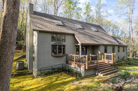 70 Aberdeen Lane pending home in Glen Cannon, Pisgah Forest, NC