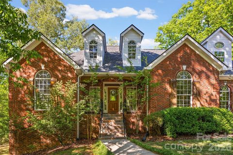 2830 Point Drive sold home in Huntington Oaks, Richburg, SC