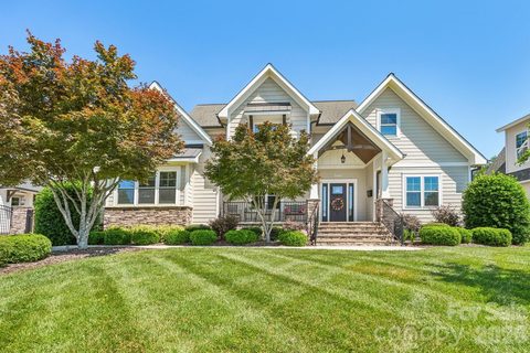 2032 Eaton Road active home in Amity Gardens, Charlotte, NC