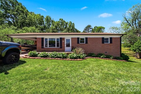 5075 Fleetwood Drive sold home in Mountain View, Hickory, NC