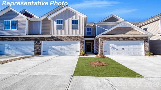 10441 Ambercrest Court pending townhome in Skybrook Corners, Huntersville, NC