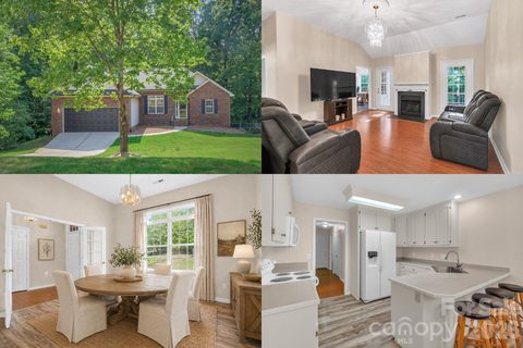 8814 Oldenburg Drive sold home in Oldenburg Estates, Mount Pleasant, NC