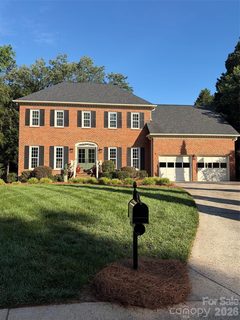 9436 Hathwyck Court sold home in Benton Woods, Matthews, NC