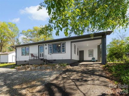 209 Wilmont Drive active home in Woodlawn, Hendersonville, NC