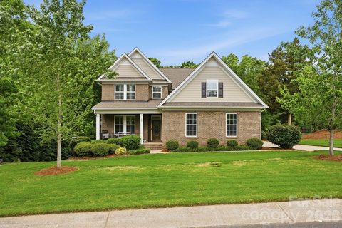588 Highland Ridge Point sold home in The Retreat At Sunset Ridge, Clover, SC