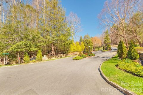 461 Somersby Parkway active lot in Somersby Park, Hendersonville, NC