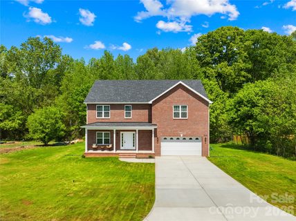 2630 Polo Lane active home in The Paddocks, Maiden, NC
