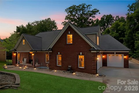 Homes in Cramer Woods, Gastonia