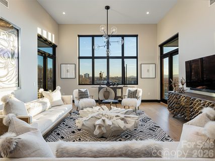 Previously sold for $1,495,000