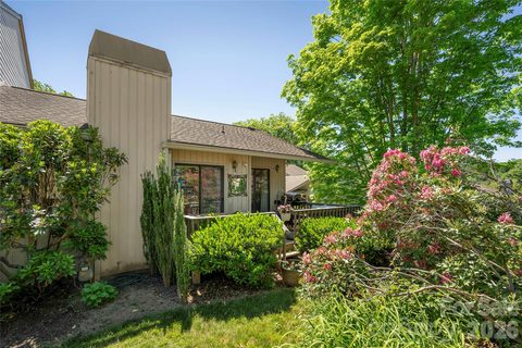 109 Clubwood Court sold home in Deerwood, Asheville, NC