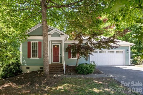 5 Hoolet Court active home in Biltmore Lake, Biltmore Lake, NC
