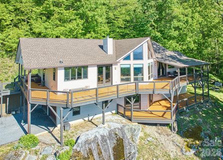 72 Tadpole Lane sold home in Crystal Tree, Waynesville, NC