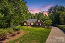 9806 Hofstra Court sold home in Mint Hill, SC