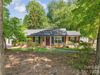 7811 Winterset Drive sold home in Sardis Woods, Charlotte, NC