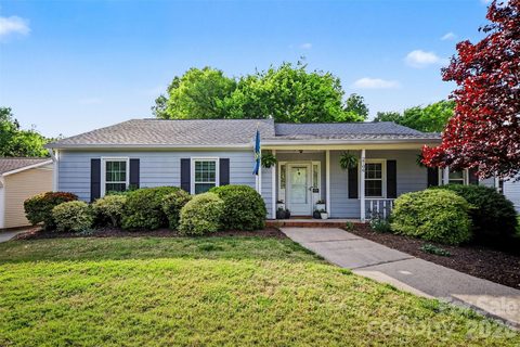 2706 Lytham Drive sold home in Brandon Forest, Charlotte, NC
