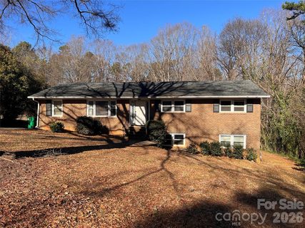 7004 Delisa Drive active home in Edenwood, Charlotte, NC