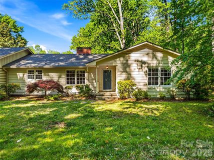 100 Hummingbird Lane sold home in Mountain Shadows, Columbus, NC
