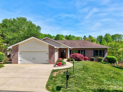 108 Fairway Knoll Drive active home in Cummings Cove, Hendersonville, NC