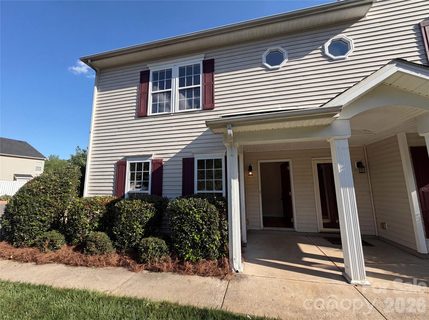 9510 Littleleaf Drive active home in Kingstree, Charlotte, NC