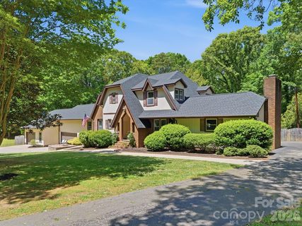 2637 Rolling Hills Drive sold home in Country Club Estates, Monroe, NC