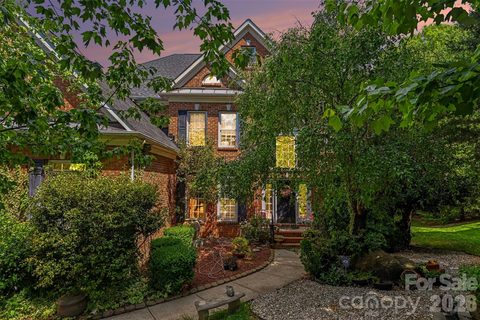 Homes in Regent Park, Fort Mill