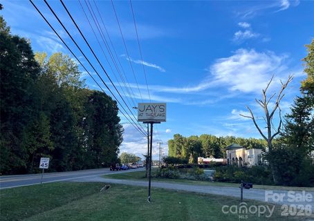 Dogwood Acres, Cornelius