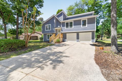 10730 Coachman Circle sold home in Provincetowne, Charlotte, NC