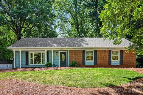 7022 Ludwig Drive sold home in Hampshire Hills, Charlotte, NC