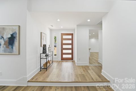 4706 Cricklewood Lane sold home in Vernedale Farms, Charlotte, NC