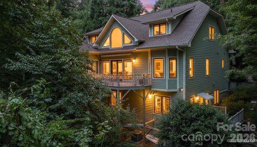 301 Gateway Drive sold home in Pathways Of Solomon, Hendersonville, NC