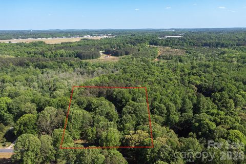 000 Quail Drive pending home in Summerfield, Salisbury, NC