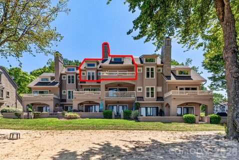 605 Portside Drive pending home in Davidson Landing, Davidson, NC
