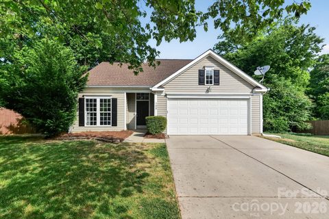 105 N Willow Court sold home in Runnymeade, Mount Holly, NC