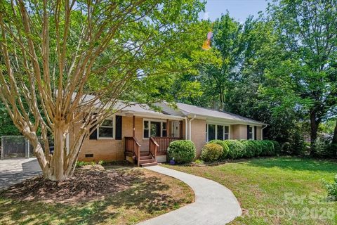 107 Fox Run Drive sold home in Foxwood, Fort Mill, SC