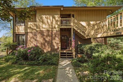 3509 Mountain Top Way active condo in Cummings Cove, Hendersonville, NC